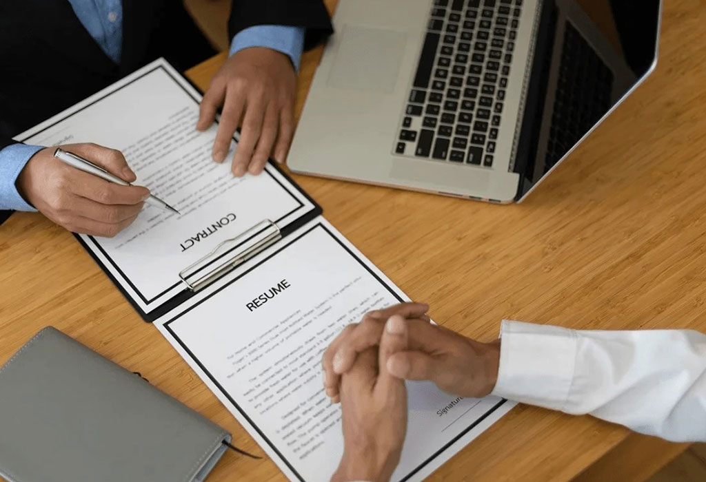 تفاوت قرارداد موقت و دائم چیست؟ 5 تفاوت قرارداد موقت و دائم-5