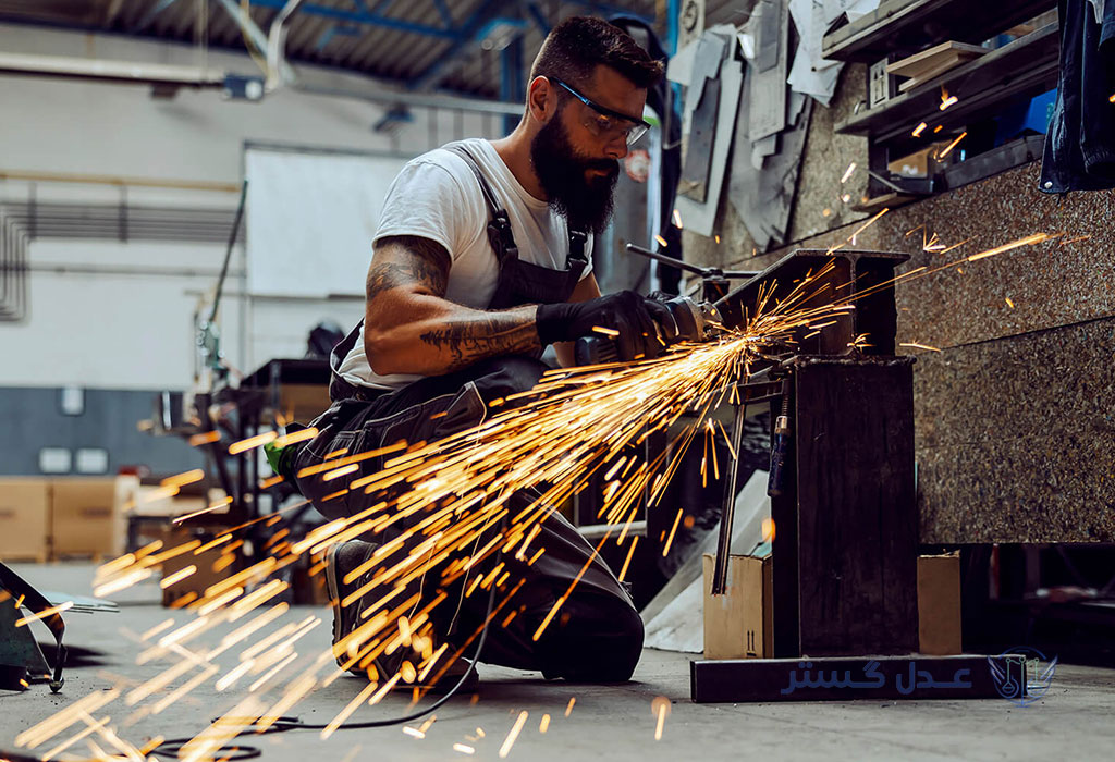 قرارداد کار بدون بیمه | آیا قانونی است و کارگر چه حقوقی دارد؟ 4 قرارداد کار بدون بیمه-4